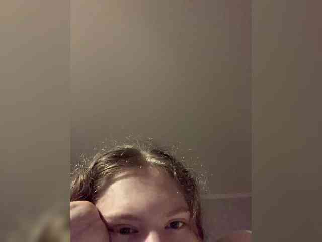 yana_top_queen webcam