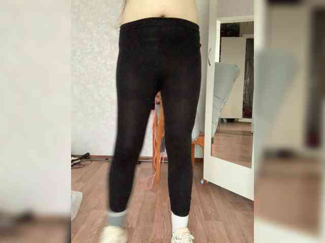 yana_top_queen webcam