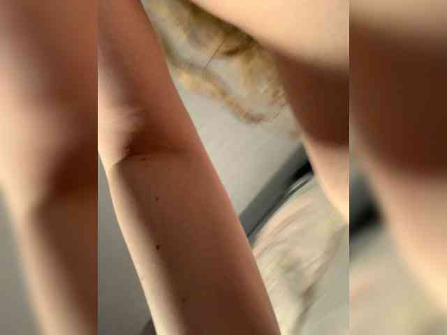 yana_top_queen webcam