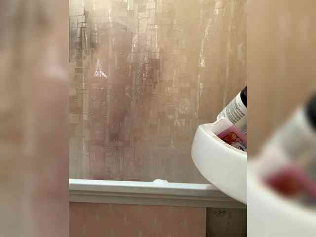 yana_top_queen webcam