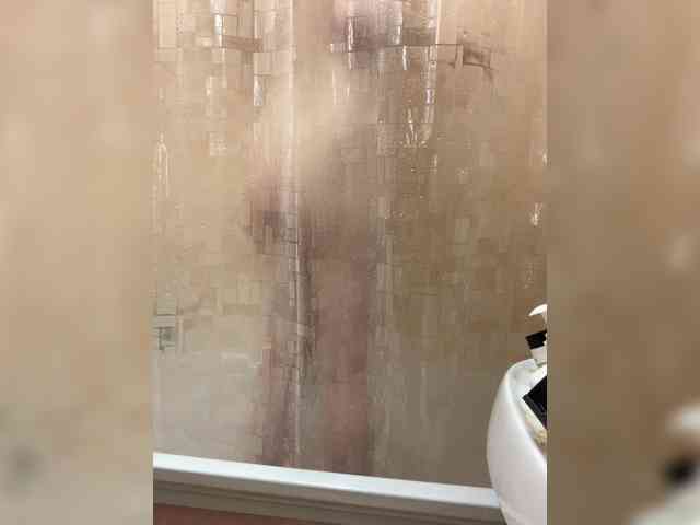 yana_top_queen webcam