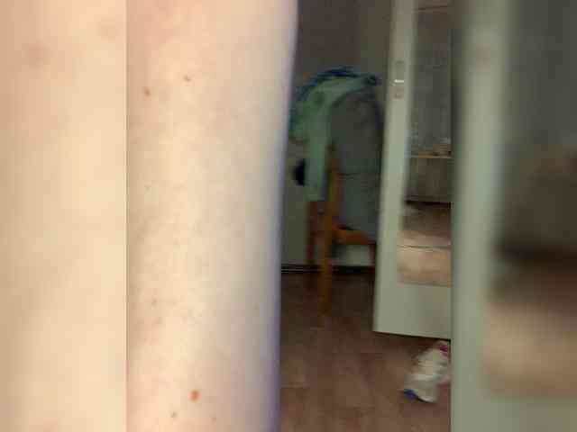 yana_top_queen webcam