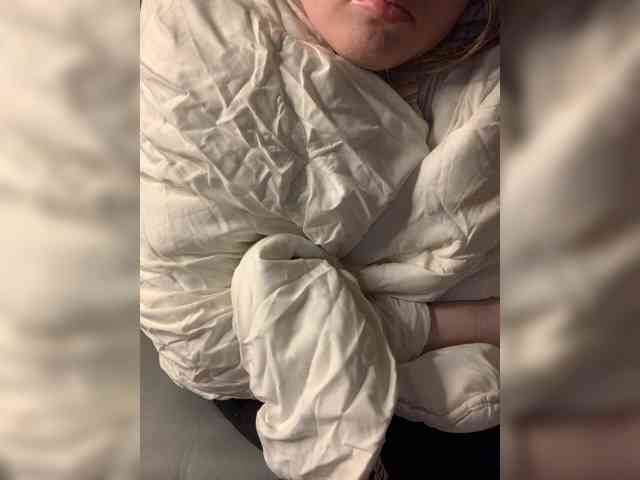 yana_top_queen webcam