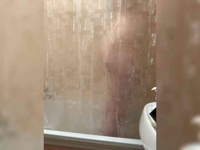 yana_top_queen webcam