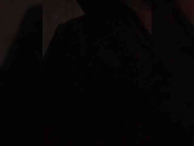 yana_top_queen webcam