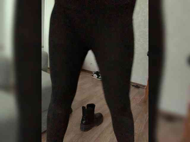 yana_top_queen webcam