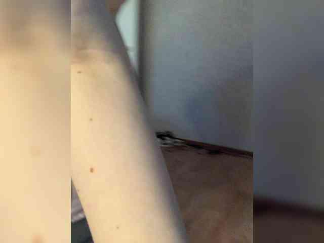 yana_top_queen webcam