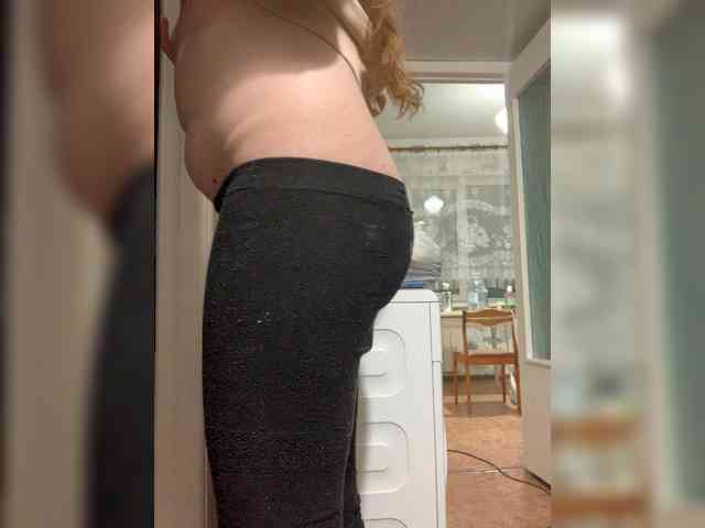 yana_top_queen webcam