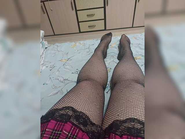 Lyubov96q's BongaCams show and profile