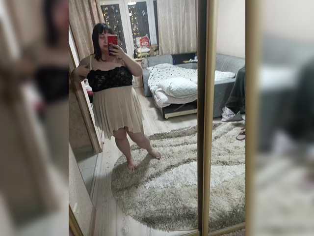 Lyubov96q's BongaCams show and profile