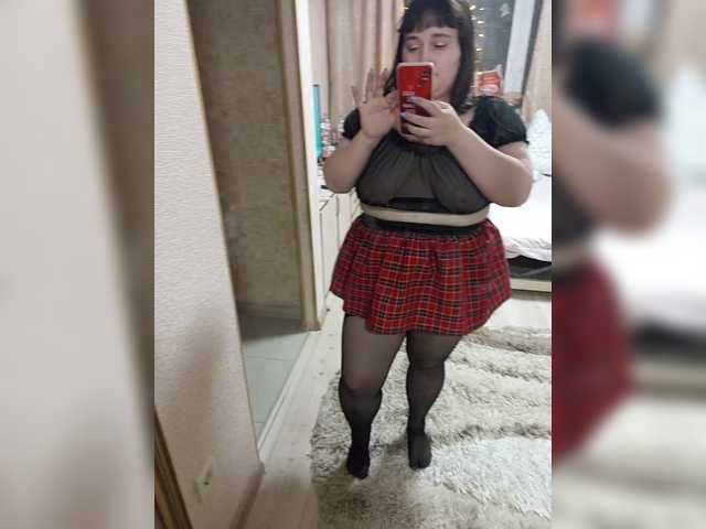 Lyubov96q's BongaCams show and profile