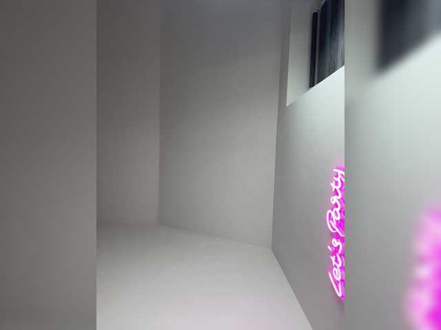 Zoluszka's BongaCams show and profile