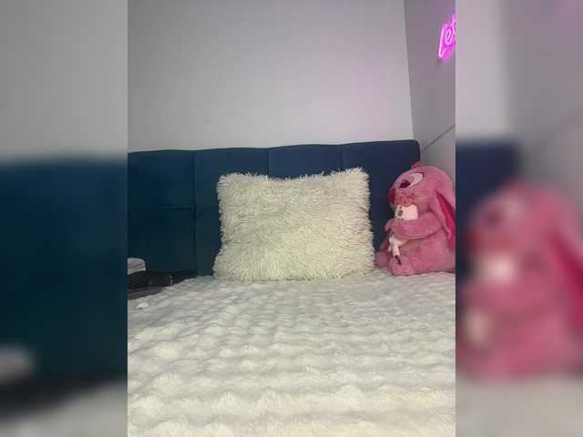 Zoluszka's BongaCams show and profile