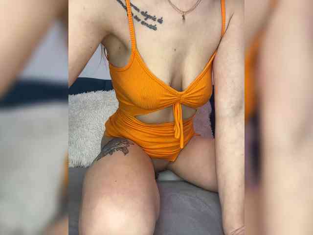 Mystique_Rose webcam