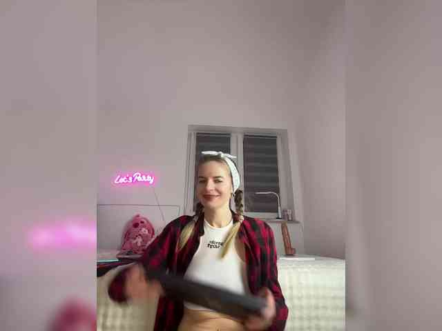 Mystique_Rose webcam