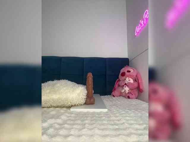 Mystique_Rose webcam