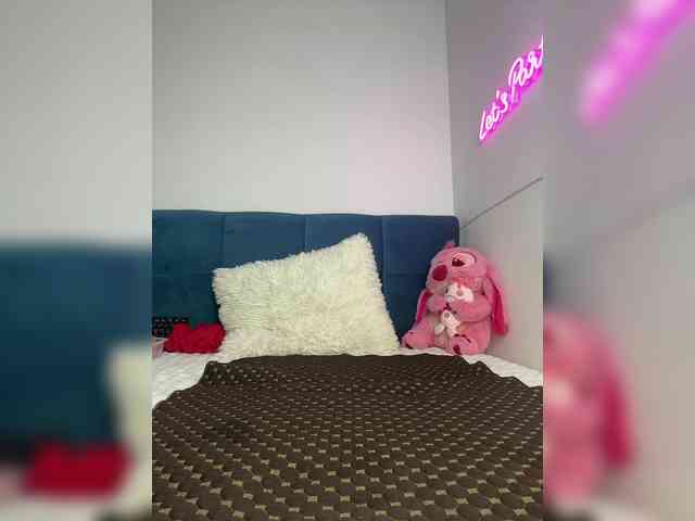 Mystique_Rose webcam