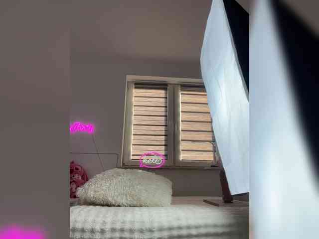 Mystique_Rose webcam