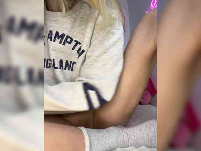 Mystique_Rose webcam