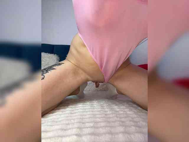Mystique_Rose webcam