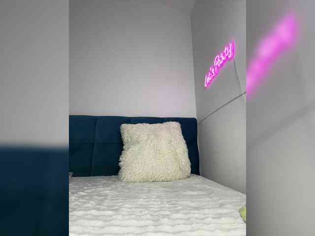 Mystique_Rose webcam