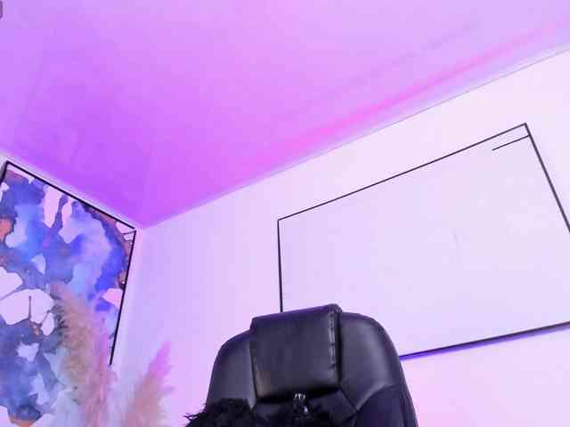 Danna-Ramirez webcam