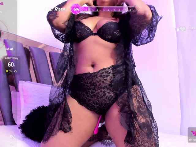 Danna-Ramirez webcam