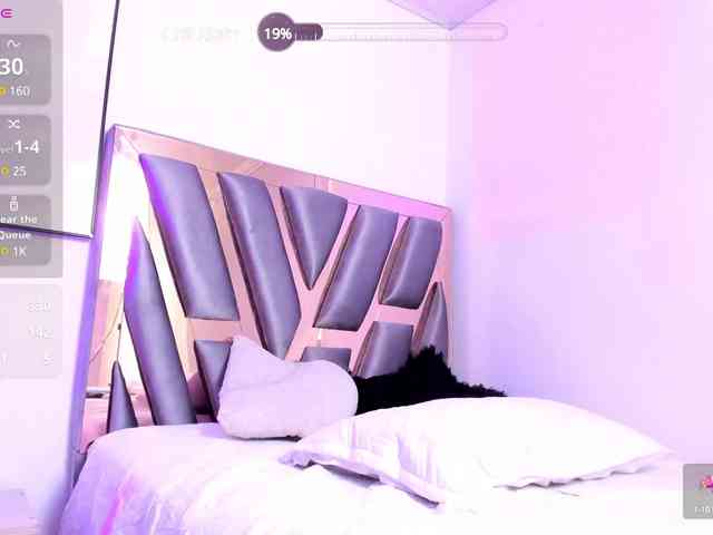 Danna-Ramirez webcam