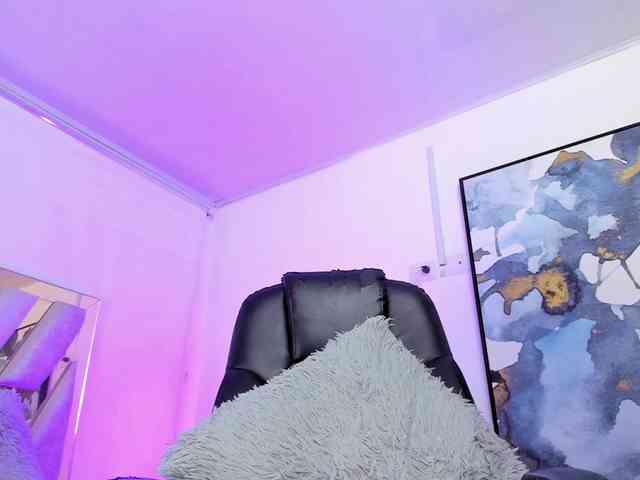 Danna-Ramirez webcam