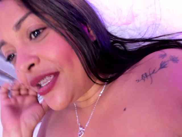 Danna-Ramirez webcam