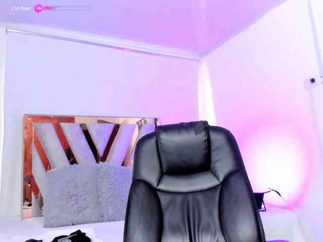 Danna-Ramirez webcam