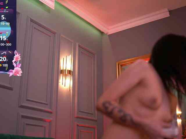 AriaVelvet webcam