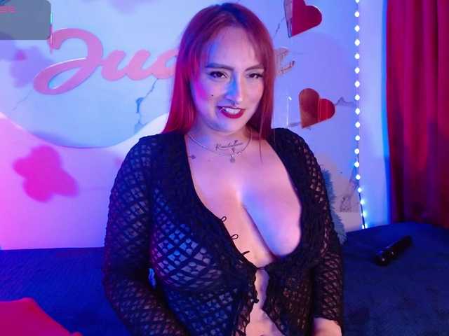 juanitafox's BongaCams show and profile