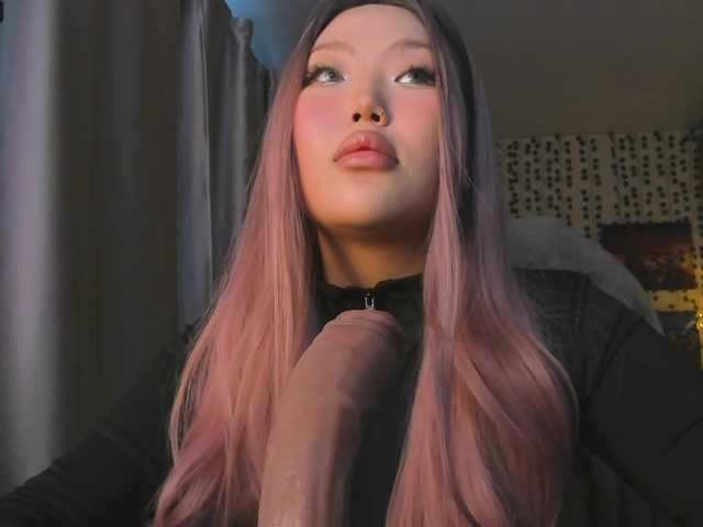 yvetteop's BongaCams show and profile