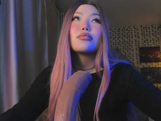 yvetteop's BongaCams show and profile