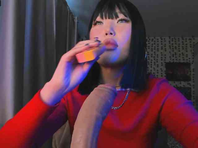 yvetteop webcam