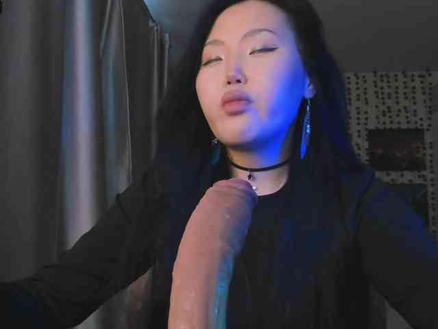 yvetteop webcam