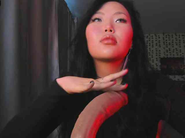 yvetteop webcam