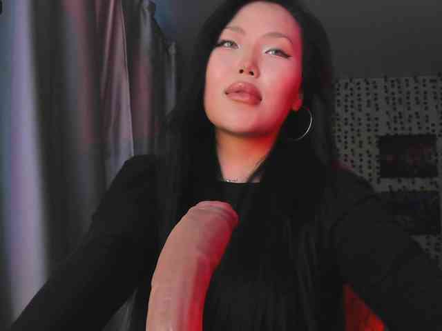 yvetteop webcam