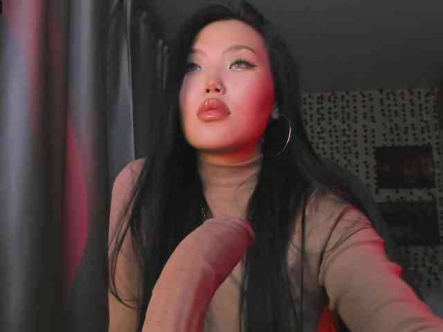 yvetteop webcam