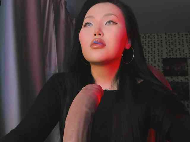 yvetteop webcam