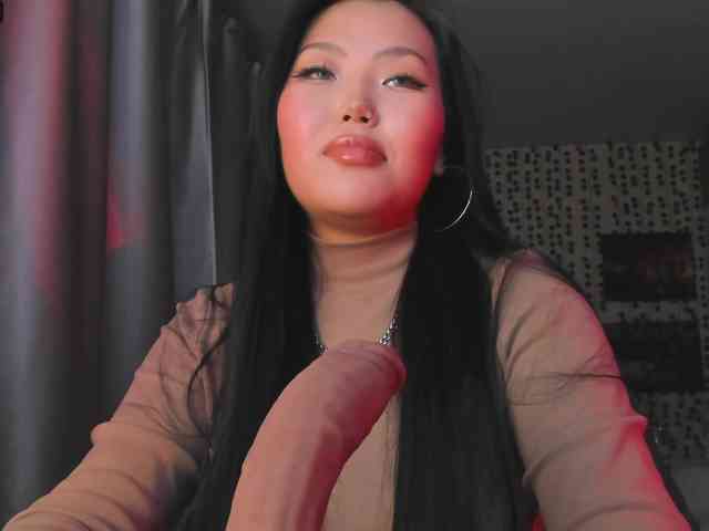 yvetteop webcam