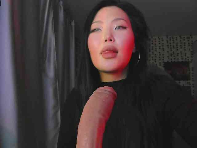 yvetteop webcam