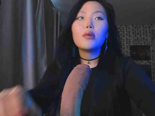 yvetteop webcam