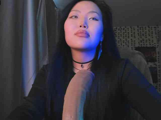 yvetteop webcam