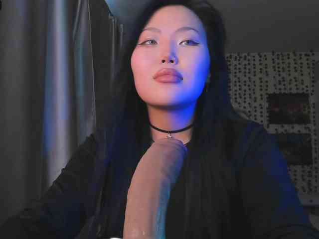 yvetteop webcam