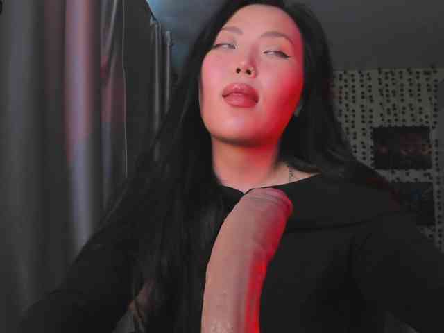 yvetteop webcam