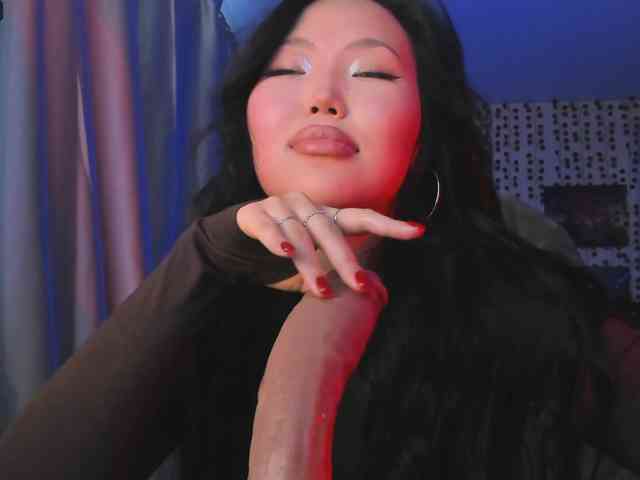 yvetteop webcam