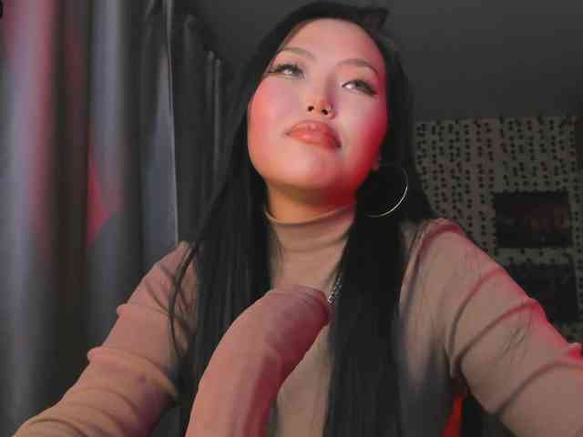 yvetteop webcam