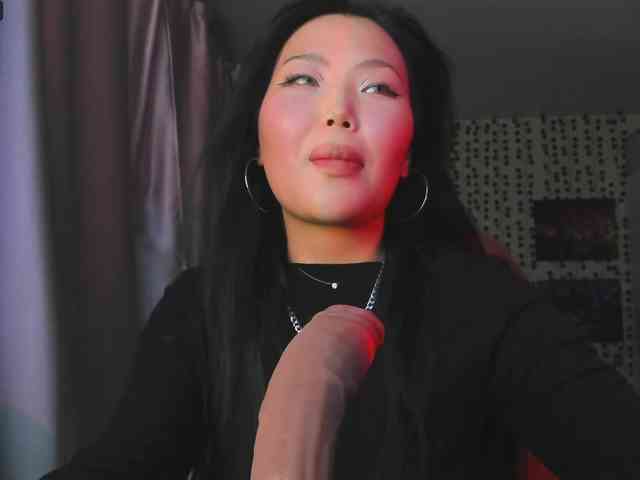 yvetteop webcam